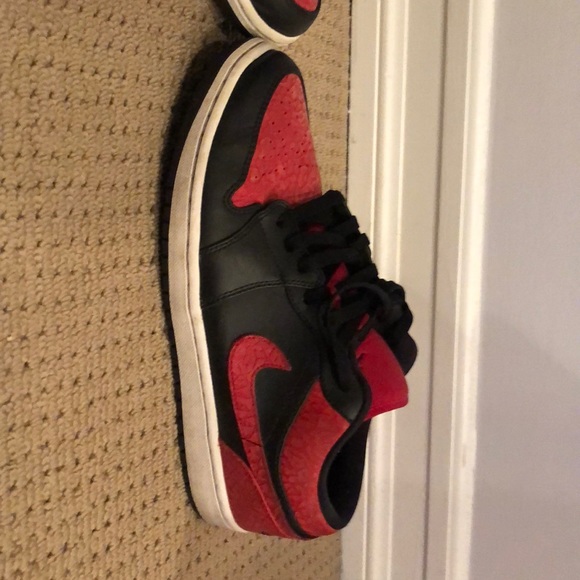 Sneakers - Picture 3 of 8